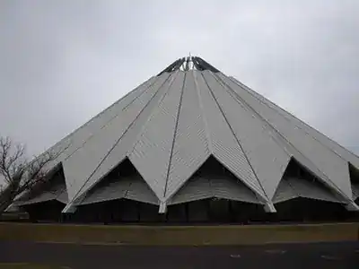 ツル博物館クレインパークいずみ
