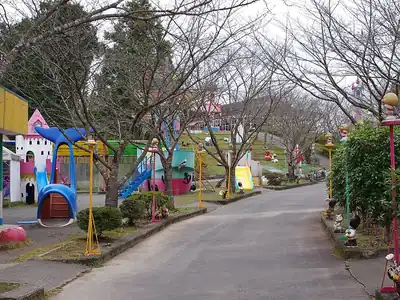 森とリスの遊園地 メルヘン村