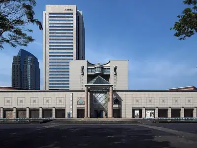 横浜美術館