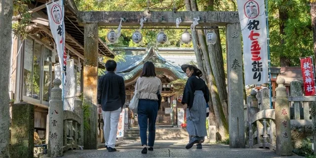 紙の町・いのをたどる秋の歴史まち歩きのチラシ
