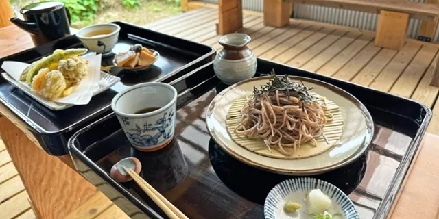 石臼の粉挽きから始める蕎麦打ち体験のチラシ