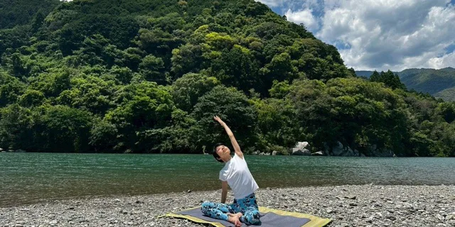 選べる二つのヨガ体験のチラシ