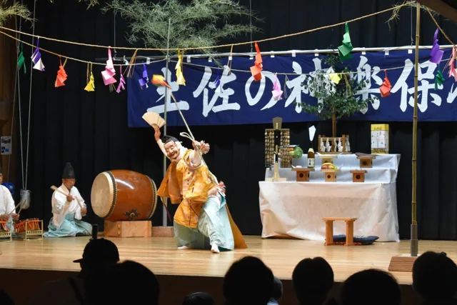 雲の上の神楽大会のチラシ