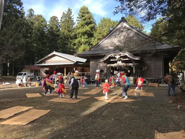 津野山花取踊りのチラシ