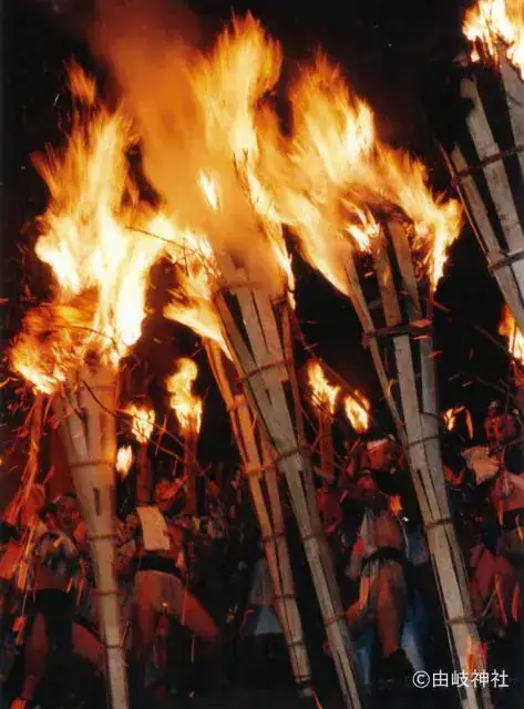 鞍馬の火祭（公式サイトの写真）